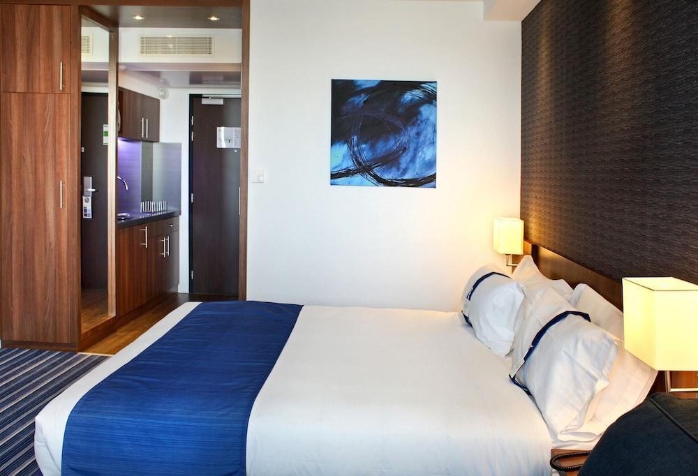 Hotel Express - Odysseum By Ihg 3*
